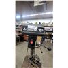 Image 5 : Delta 16 1/2" Floor-Standing Drill Press with Drill Press Vise