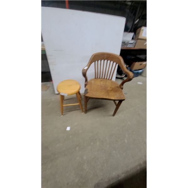 Vintage Wooden Banker's Armchair with Slat Back and Light Wood Round Stool