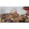 Image 5 : White Ceramic Oval Turkey Platter with Raised Design and More