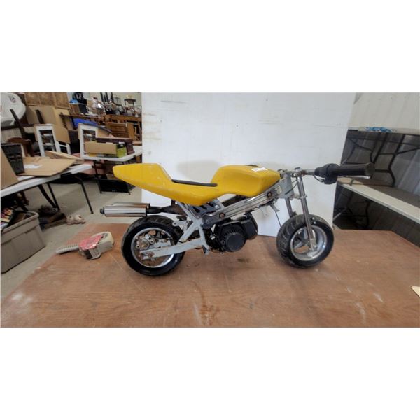 Gas-Powered Pocket Bike Mini Motorcycle with Yellow Body and Pull-Start Engine