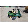 Image 1 : John Deere RX75 Riding Lawn Mower with 9 Horsepower Briggs & Stratton Single-Cylinder OHV Engine