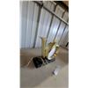Image 5 : Seagram's and Be Sure Magnums Brass French Horn Illuminated Advertising Sign Lamp 10 x 10"