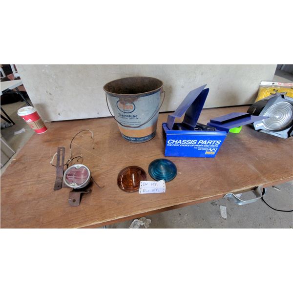Vintage Esso Marvelube Automotive Lubricants 1 Imperial Gallon Oil Bucket, Imperial Oil Limited