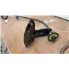 Image 5 : Poulan Weed Eater W25CBK 25cc Gas-Powered String Trimmer, 2018