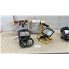 Image 1 : 2 HDX Portable Halogen Work Lights, 500 Watt, and 2 NUMA Yellow-Framed Halogen Work Light
