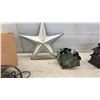Image 4 : Vintage-Style Manual Cafe Coffee Grinder, Garden Lights, Metal Star, and More