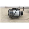 Image 12 : 3/4 HP Water Pump, Electric Motor & Winch - No Cable