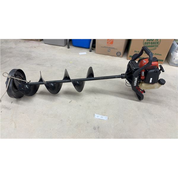 StrikeMaster Ice Augers Solo Ice Auger, Gas Powered, w/ 4-Blade Auger Bit