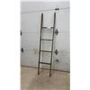 Image 1 : Wooden Blanket Ladder, 71" High
