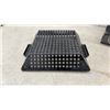 Image 5 : Zip Instant Light BBQ Grills (2), Portable Kettle Grill, & Perforated Grill Basket