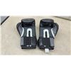 Image 3 : Everlast EverShield 14oz. Boxing Gloves & GoZone Heavy Bag Beam Mount