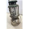 Image 4 : Coleman Quick-Lite Two-Mantle Lantern, Made in Canada, Nickel Fount