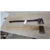 Image 1 : Single-Bit Axe with Wooden Handle and Crapper 1936 Splitting Axe with Fibre-Core Handle