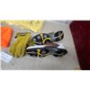 Image 7 : Rainguard 2000 PVC Nylon Rain Suits, Work Gloves, Toque, Golf Shoes and More