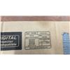 Image 5 : Axion A172 Self Lock Screen in Box