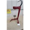 Image 2 : Manual Lever-Action Floor-Style Bottle Capper