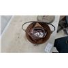Image 5 : Eaton's Housewares No. 7 Cast Iron Dutch Oven, Vintage Electric Iron with Braided Cord and More