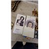 Image 5 : Patsy Cline Collection Boxed Set, Brass Ship's Wheel Clock, Wooden Napkin Rings and More