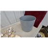 Image 2 : Assorted Seashell Collection With Starfish, Sand Dollar, Brass Pot, Rubik's Cube, and More