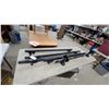 Image 1 : Roof Rack Crossbars & Mounts, 4 Pieces, & More