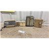 Image 1 : Vintage AM/FM Radio/ Clock Radios