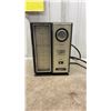 Image 7 : Vintage AM/FM Radio/ Clock Radios
