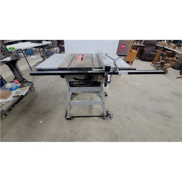 Delta 36-725 Contractor Table Saw With Biesemeyer-Style Fence and Mobile Base