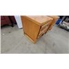 Image 3 : Pair of Light-Toned Wood Nightstands with Two-Door Cabinets and Open Shelves 23 x 23 x 19"