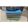 Image 3 : Stack of Interlocking Foam Floor Mats