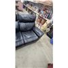 Image 5 : Black Leather Style Three-Seater Power Reclining Sofa With Armrest Control Panel 80"