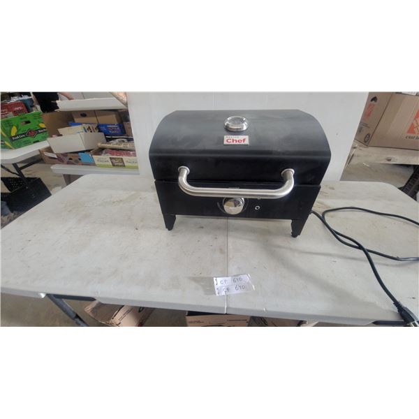 Master Chef Compact Electric Tabletop Grill with Temperature Gauge and Single Control Knob