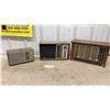 Image 1 : Lot of 3 AM/FM Vintage Table Radios