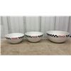Image 5 : Coca-Cola Checkerboard Glassware Collection, Bell Soda Glasses, Ceramic Mugs, and Nesting Bowls