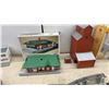 Image 5 : HO Scale Model Train Buildings, AHM Cokeville Lighted Passenger Station, Citibank, Turntable and Mo