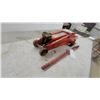 Image 4 : Red Hydraulic Floor Jack with Detached Operating Handle