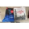 Image 3 : Coca-Cola Cooler, Duffle Bag, Frisbee, Hat, Jump Rope, Playing Cards, London T-Shirt and More