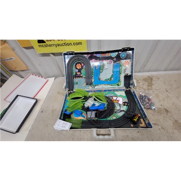 Galoob Micro Machines Electric Road Racing Series 1 Amusement Park Playset with Cars and More
