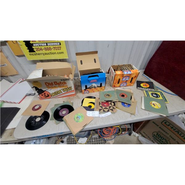 Large Collection of Vintage 7" 45 RPM Vinyl Records, Capitol, Columbia, RCA Victor, Sun and More