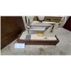 Image 4 : Singer Stylist Model 500 Sewing Machine, Mid-1960s, Cream Finish, Portable Wooden Case