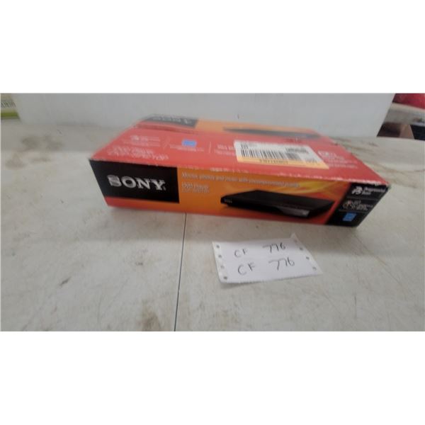 Sony DVP-SR210P Ultra Slim Progressive Scan DVD Player