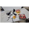 Image 1 : Vintage Camera Lot: Kodak Instamatic 133, JamCam 3.0, Polaroid, Kodak FunSaver and More
