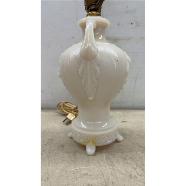 Aladdin Alacite Vintage Electric Table Lamp with Urn Body, Floral