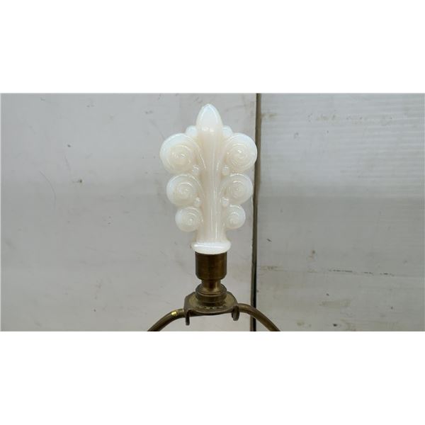 Aladdin Alacite Vintage Electric Table Lamp with Urn Body, Floral