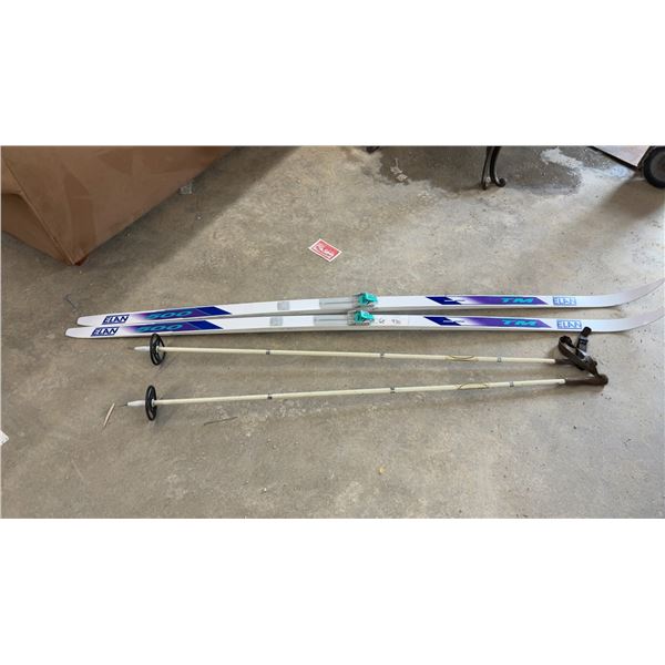 Elan 500 Cross-Country Skis with No-Wax Base, Step-In Bindings, and Ski Poles
