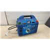Image 10 : MotoMaster Nautilus Marine/RV Power Pack, 33 Ah Deep-Cycle, 800 Cranking Amps, with Compass