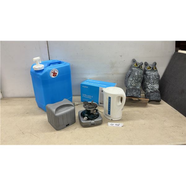 Reliance BPA-Free Water Jug, Simplicité 2-Slice Toaster, Proctor Silex Kettle, Owl Decoys and More