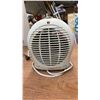 Image 2 : Vintage White Star Heater, NOMA 900W/1500W Electric Heater and Sunbeam SFH1000-CN Fan Heater
