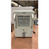 Image 4 : Vintage White Star Heater, NOMA 900W/1500W Electric Heater and Sunbeam SFH1000-CN Fan Heater