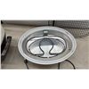 Image 4 : Electric Skillet, Dazey Nutri-Broil Smokeless Broiler, Muffin Pan, Griddle, and More