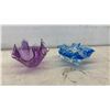 Image 6 : Art Glass Bowls, Murano Bird, Ceramic Novelty Figurines, Singing Man Bottle, Place Mats and More